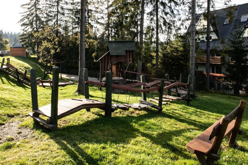 Zlote Tarasy Apartamentyzakopianskie Basen Sauna Jacuzzi Apartment *